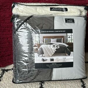 UGG BRODY 4 Piece Reversible Comforter Set Size TWIN/TWIN XL
